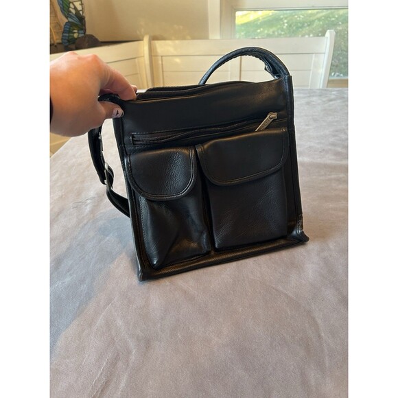 Le Donne Leather Collection Black Shoulder Bag Purse - Picture 1 of 9